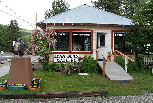 Visit Lynn Bean Sumpter Gallery in Sumpter, OR.